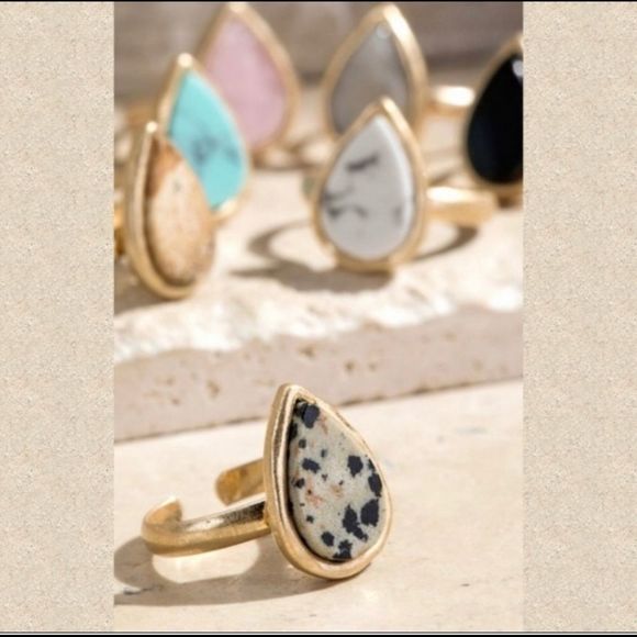 Tear Drop Semi Precious Stone Ring- Labradorite - Picture 2 of 3